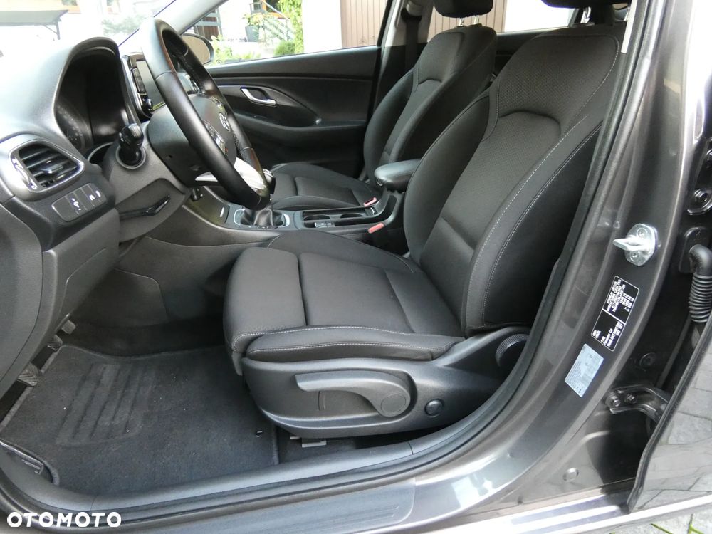 Hyundai i30 1.4 T-GDI Fastback Premium - 26