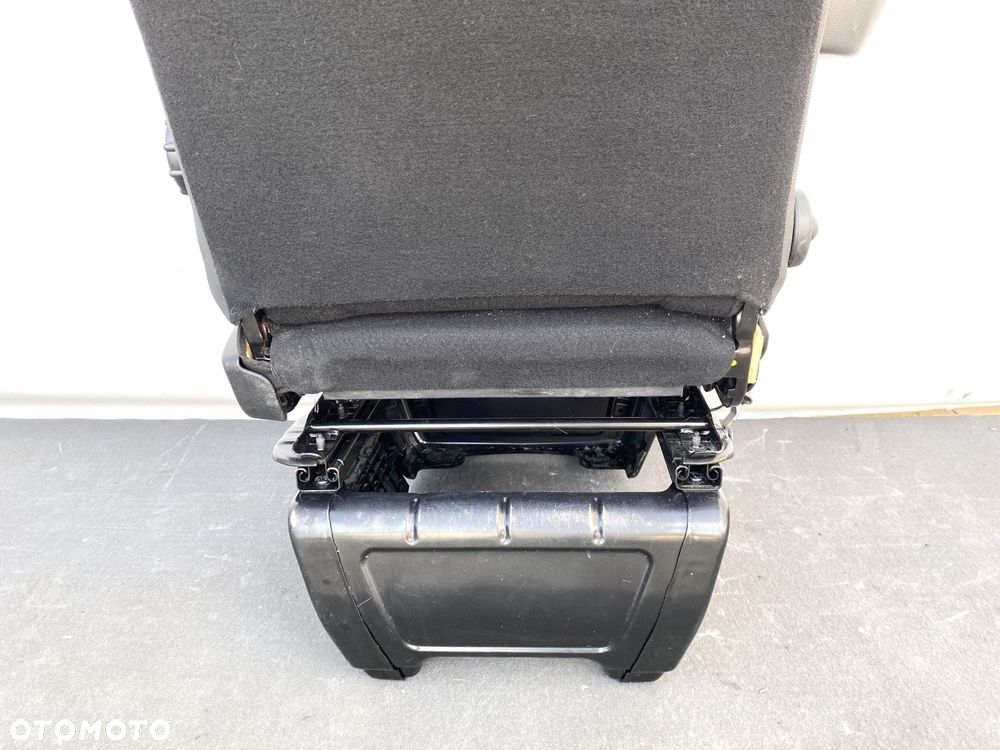 MASTER 3 4 MOVANO B NV400 10- FOTEL LEWY KIEROWCY STAN Bardzo dobry Oryg. - 8