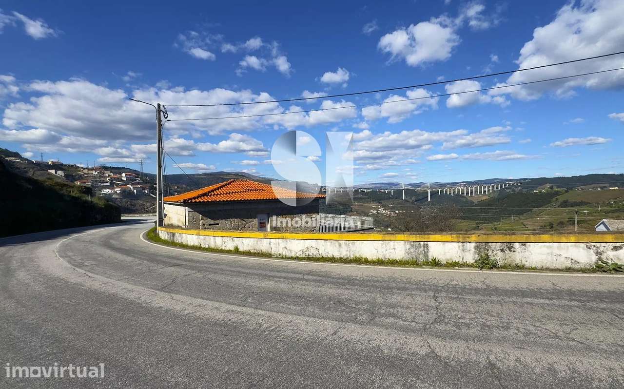 Moradia para Restaurar T4 - Grande imagem: 2/30
