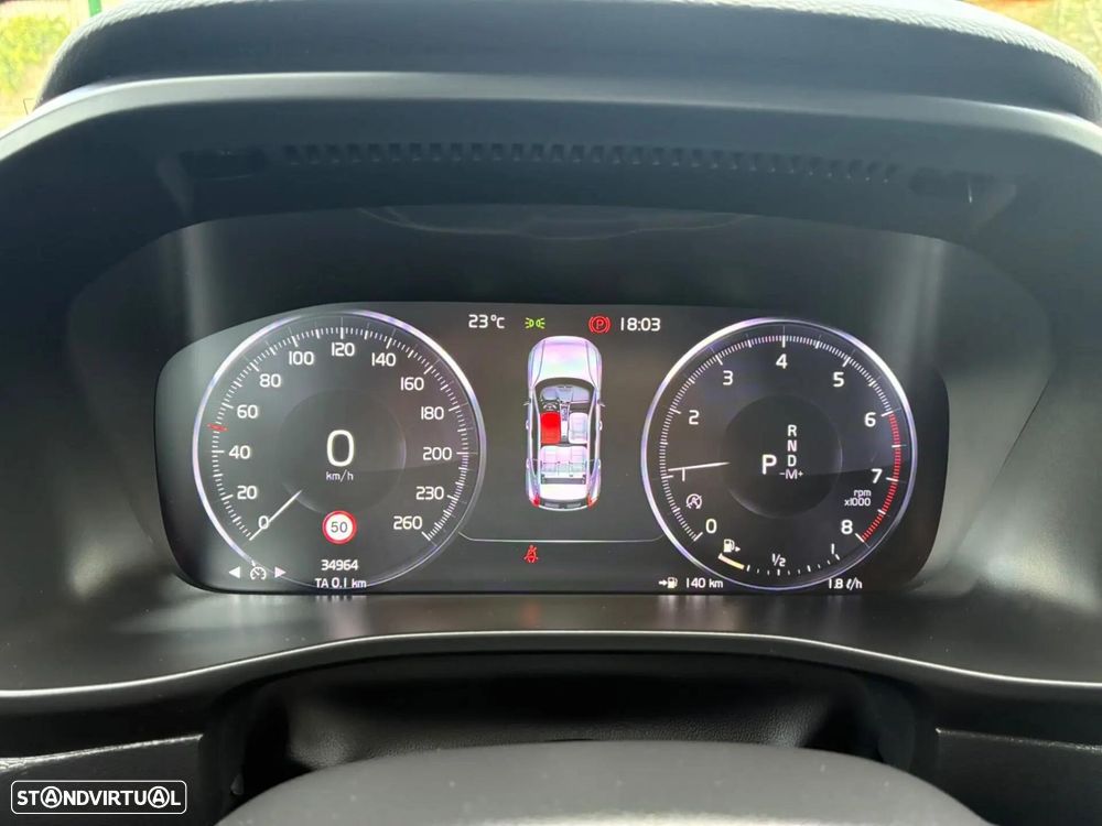 Volvo XC 40 1.5 T2 Momentum Plus Geartronic - 26