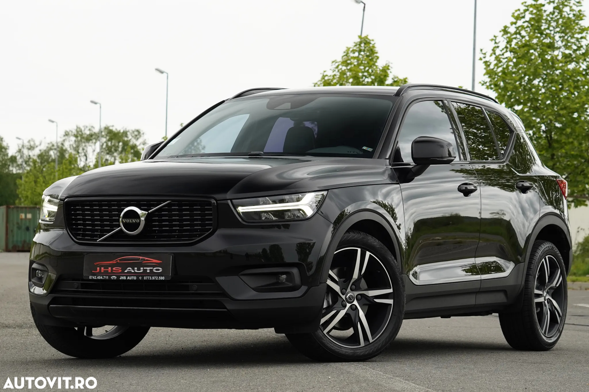 Volvo XC 40 D4 AWD Geartronic R-Design - 2