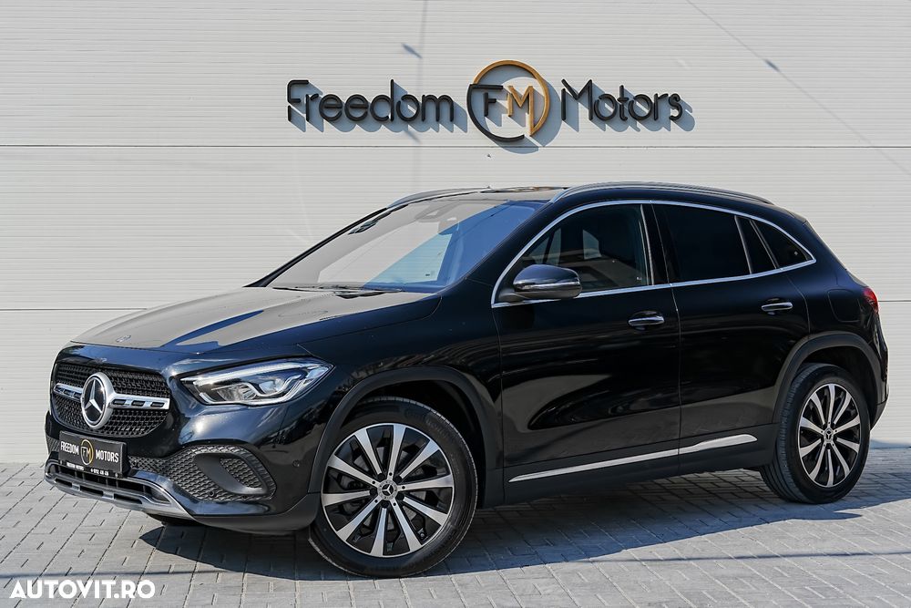 Mercedes-Benz GLA - 8
