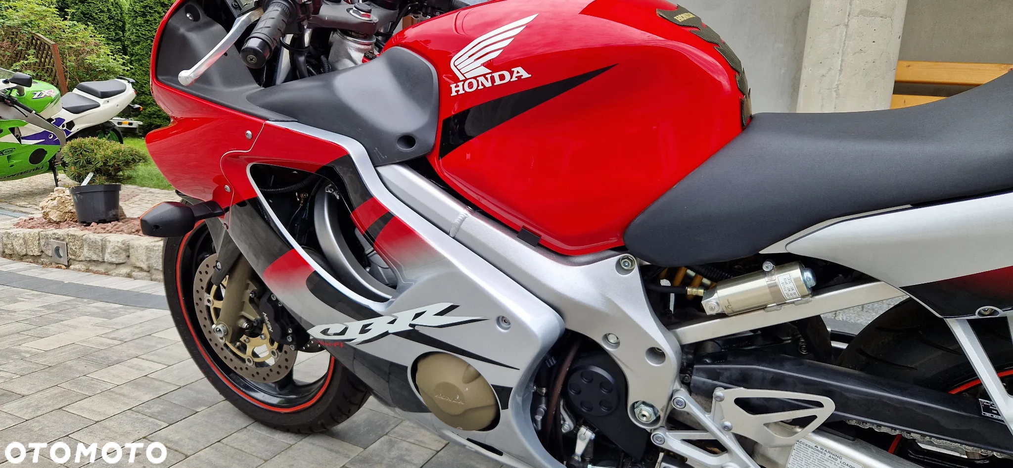 Honda CBR - 16