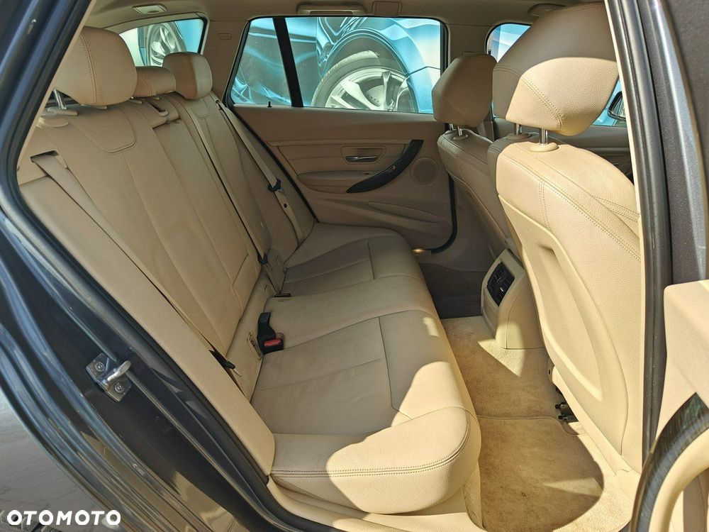 BMW Seria 3 - 17