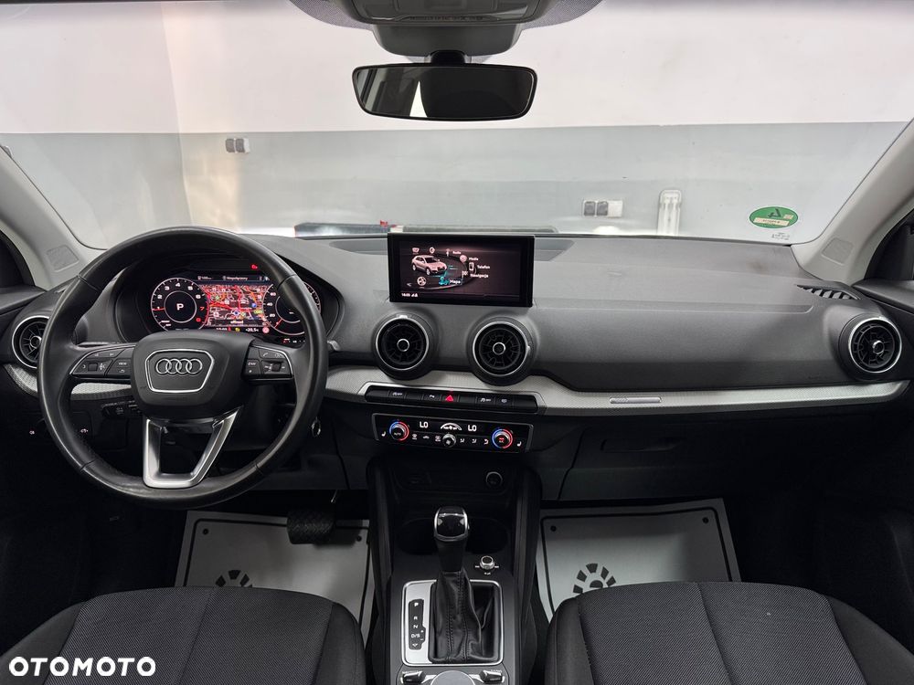 Audi Q2 35 TFSI S tronic design - 10