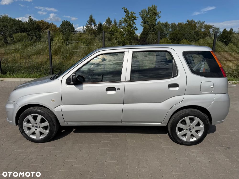Subaru Justy - 3
