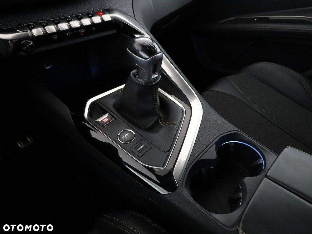 Peugeot 3008 1.2 PureTech GT S&S - 31