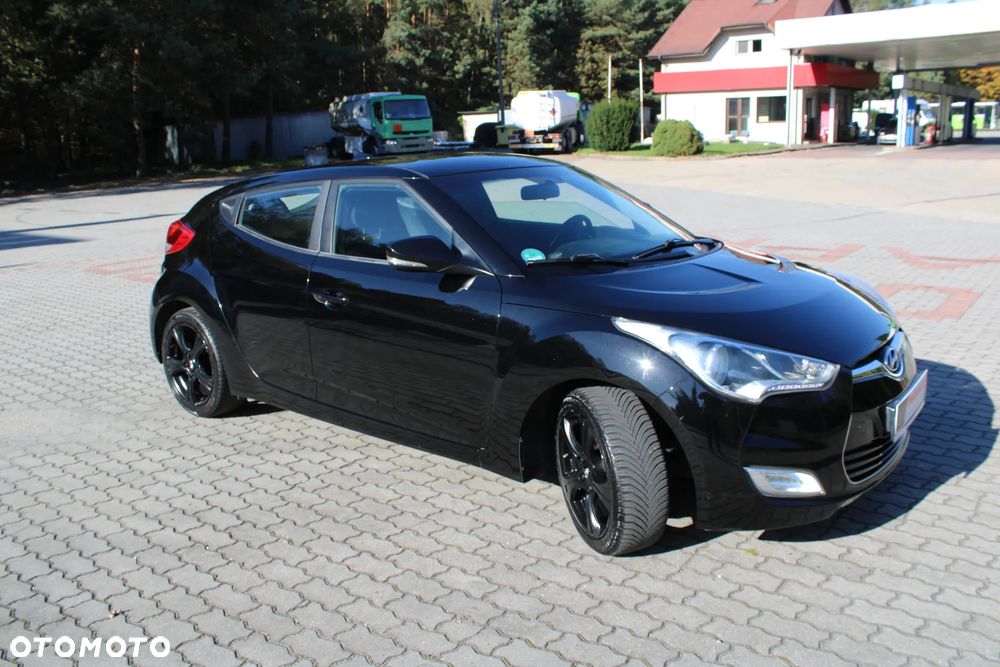 Hyundai Veloster 1.6 Premium - 12