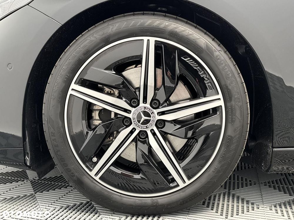 Mercedes-Benz CLA 200 mHEV 4-Matic 8G-DCT - 9