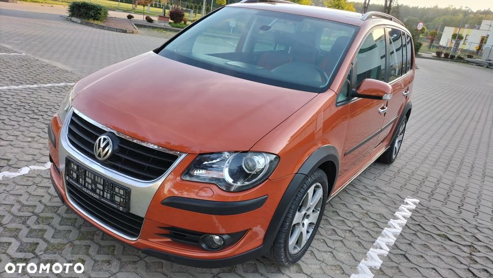 Volkswagen Touran - 28