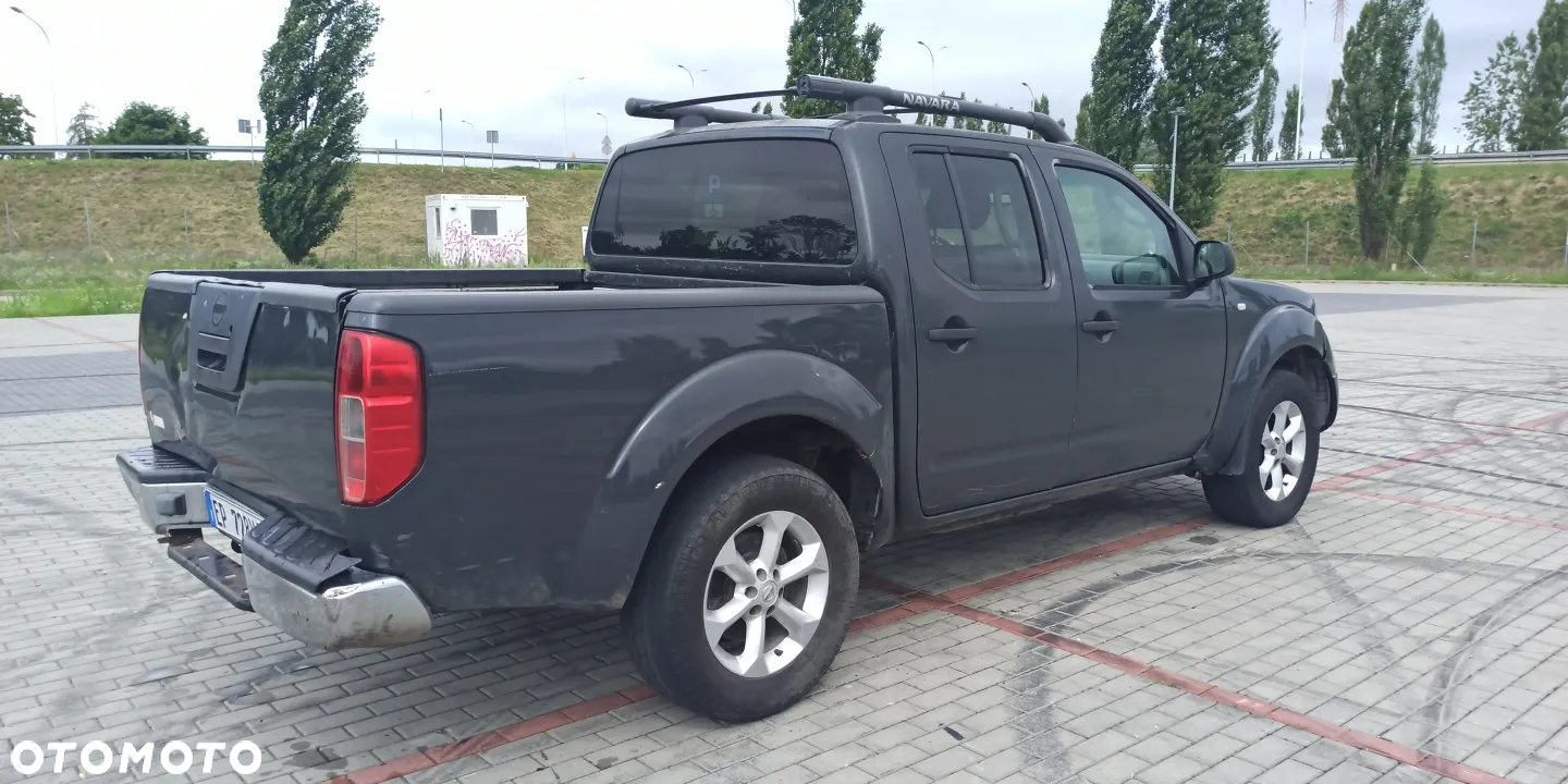 Nissan Navara 2.5 TDi Base / XE - 18