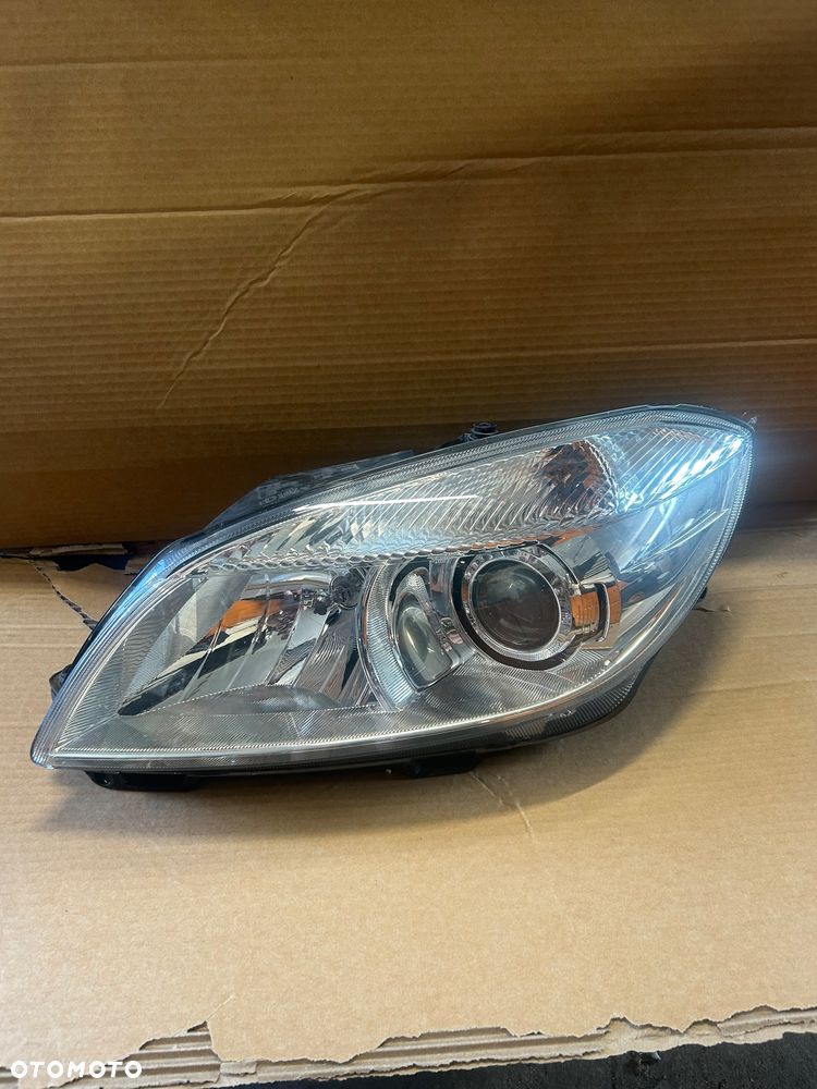 Lampa lewa Europa Skoda Fabia II LIFT SOCZEWKA SKRĘTNA 5J1941016E - 1