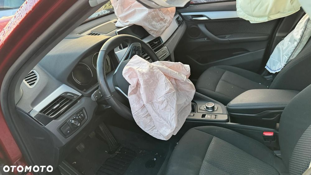 BMW X1 sDrive18i Advantage - 11