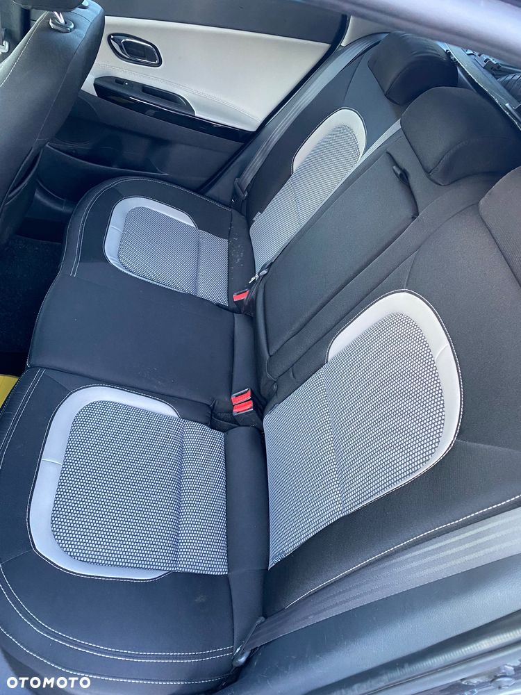 Kia Ceed 1.6 CRDi L - 23