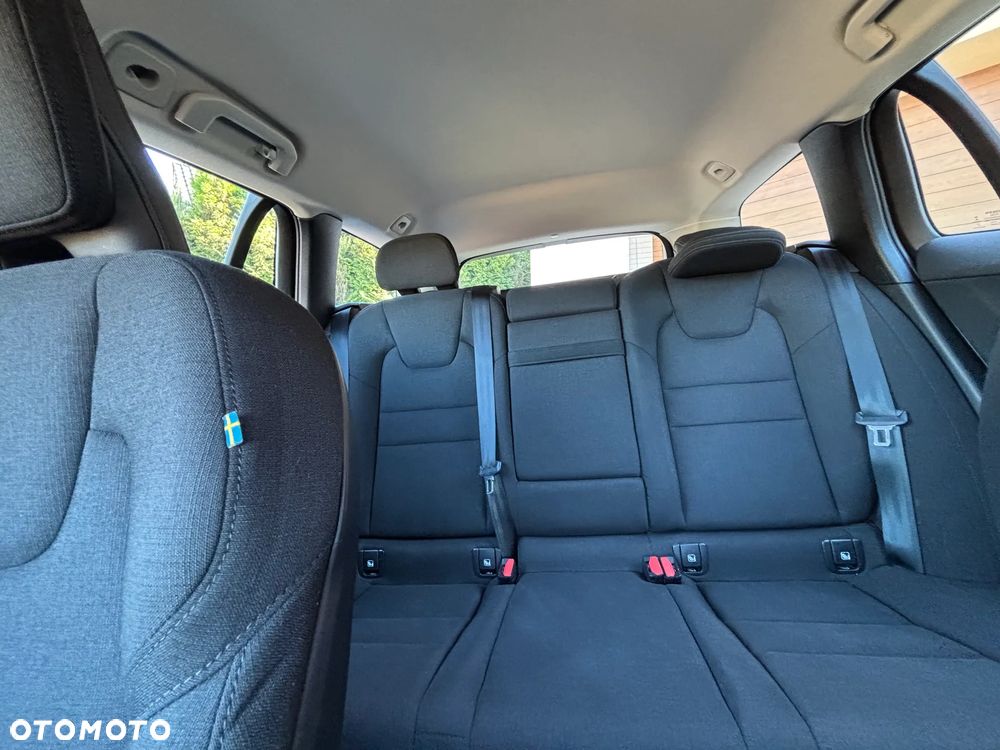 Volvo V60 B3 B DKG Momentum Pro - 16