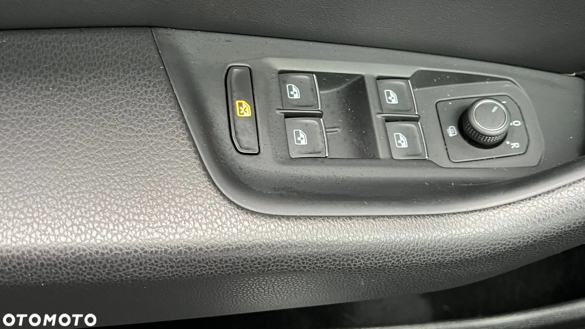 Volkswagen Passat - 18