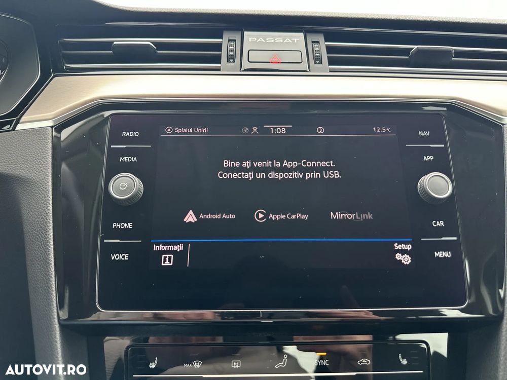 Volkswagen Passat 2.0 TDI DSG Highline - 28