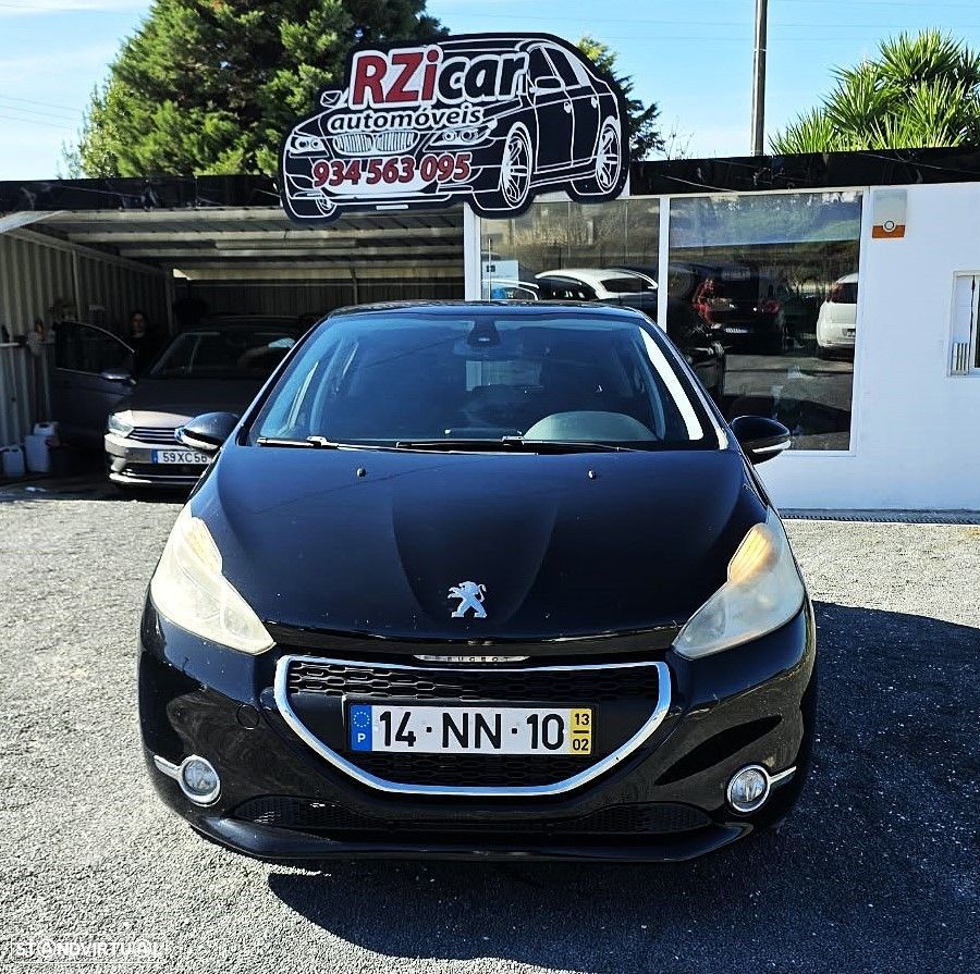 Peugeot 208 1.4 HDi Active - 2