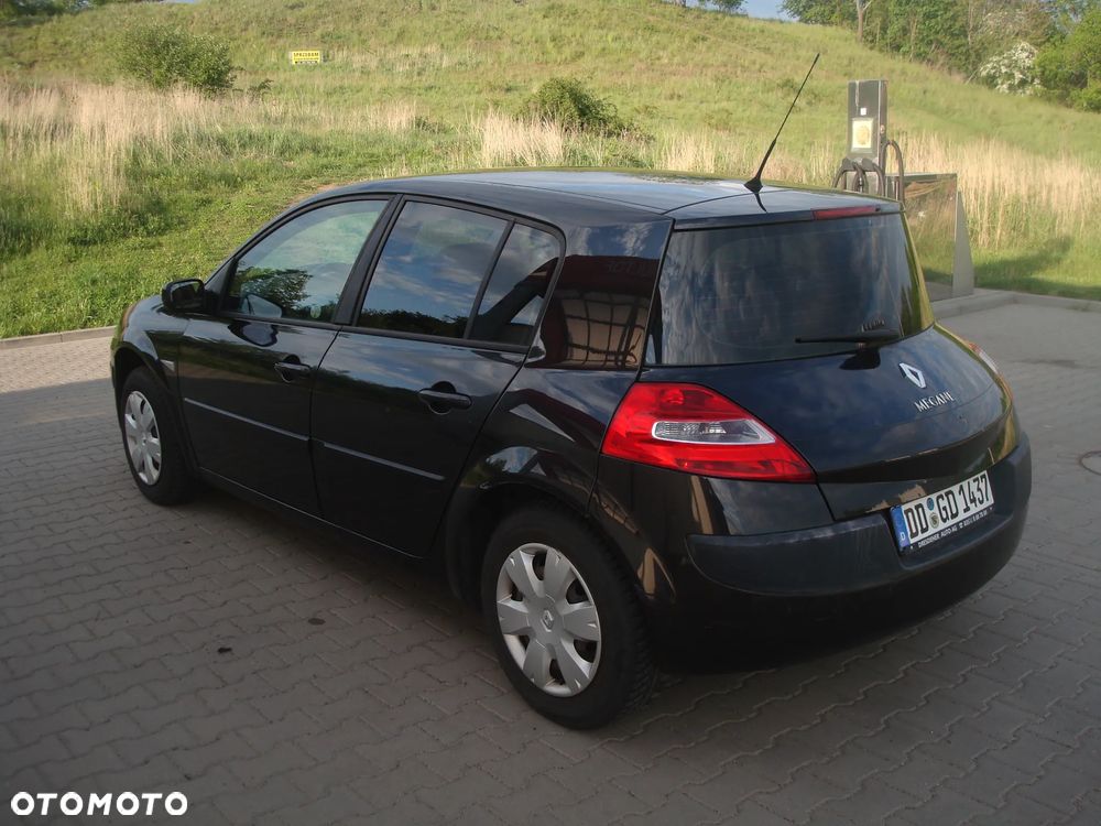 Renault Megane 1.6 16V 110 Dynamique - 9