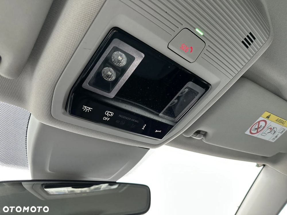 Volkswagen Golf 2.0 TDI Life - 23