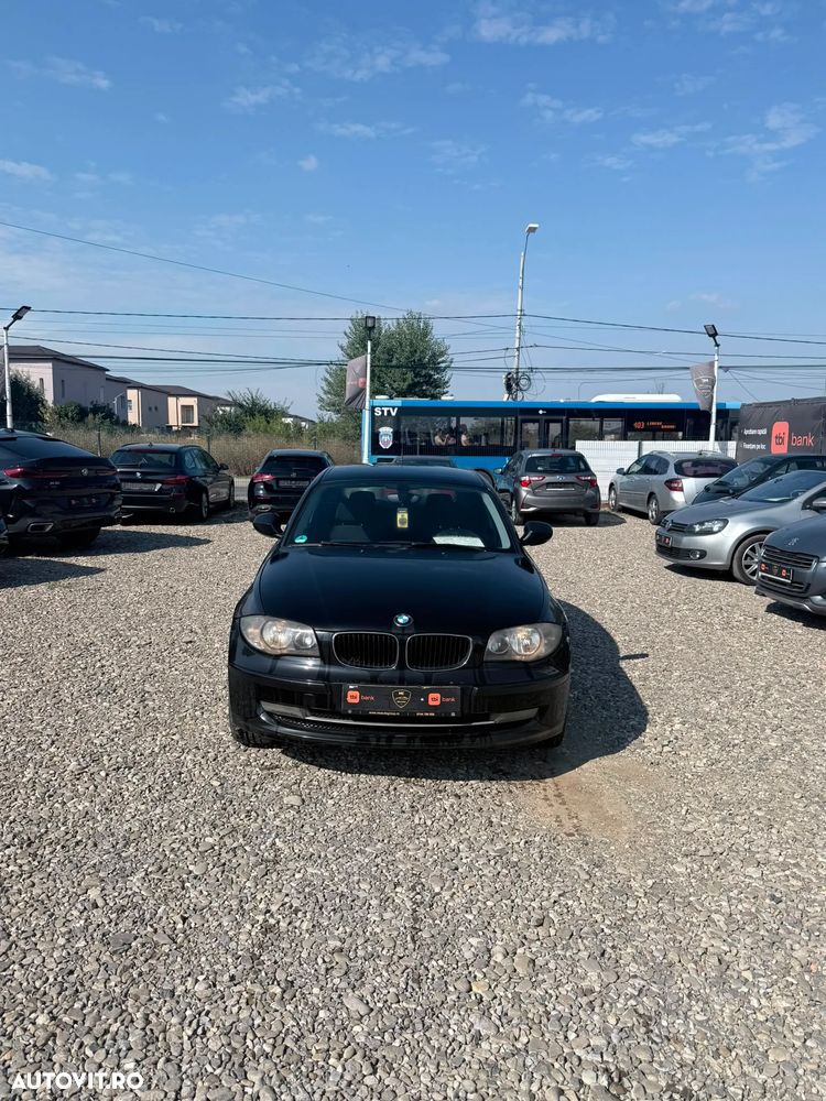 BMW Seria 1 - 25