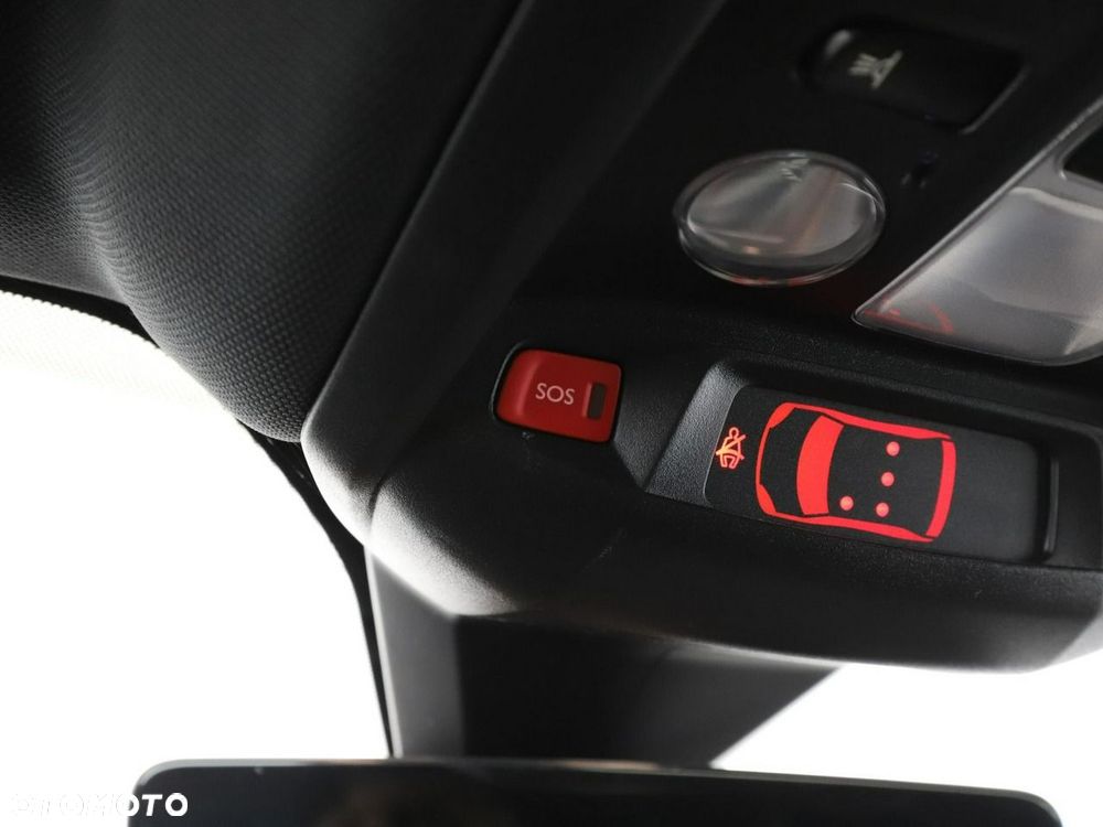 Peugeot 3008 Hybrid4 300 e-EAT8 GT Pack - 41