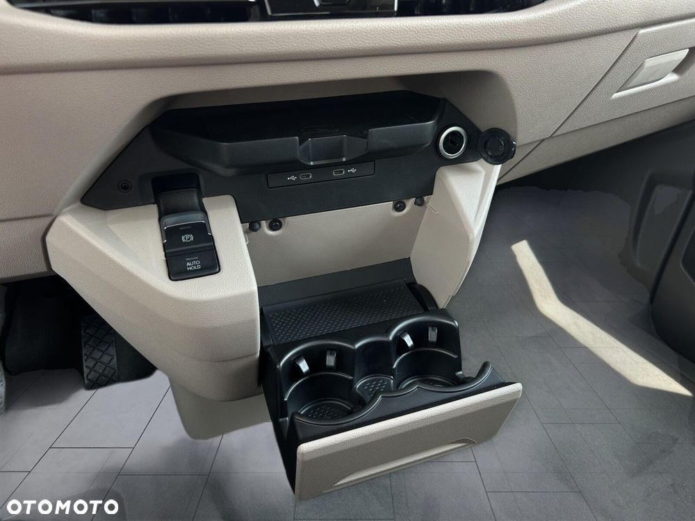 Volkswagen California - 33