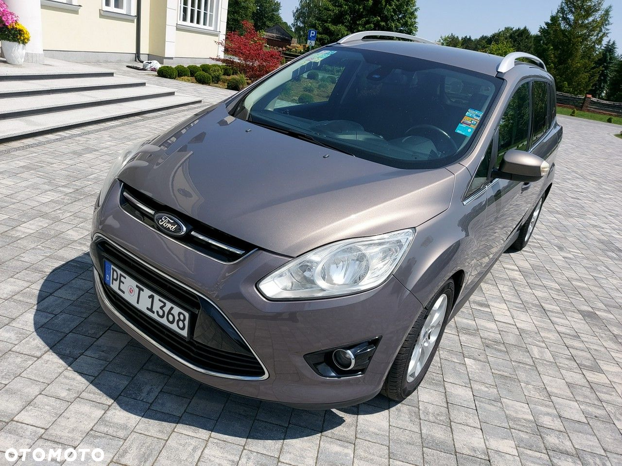 Ford Grand C-MAX - 12