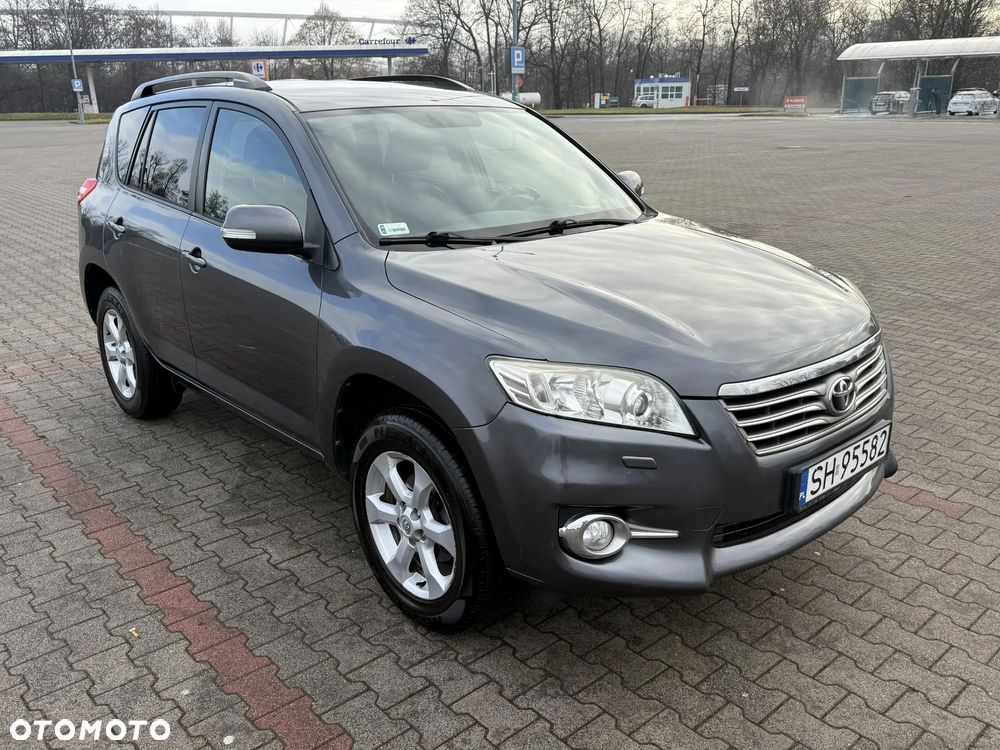 Toyota RAV4 - 3