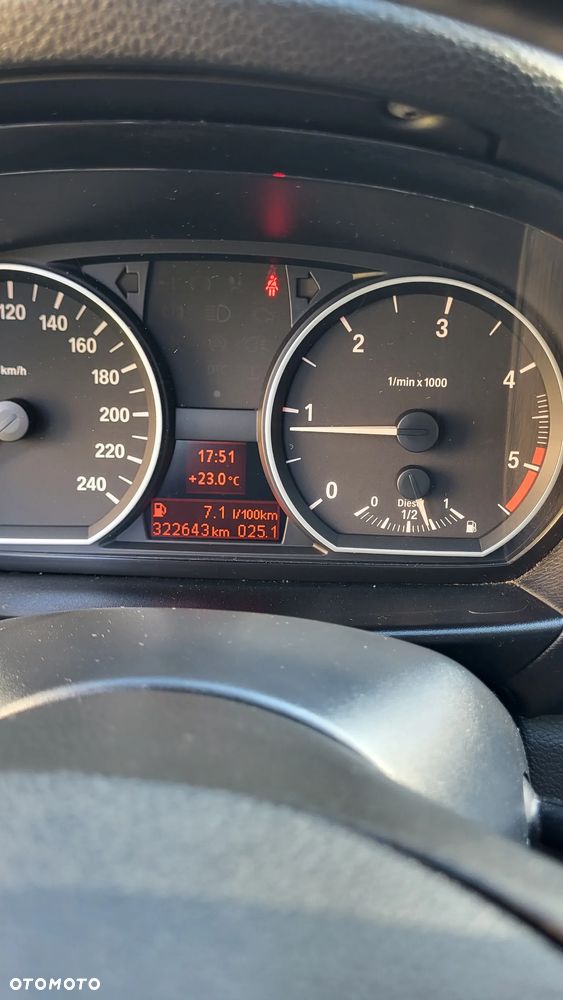 BMW Seria 1 118d - 8
