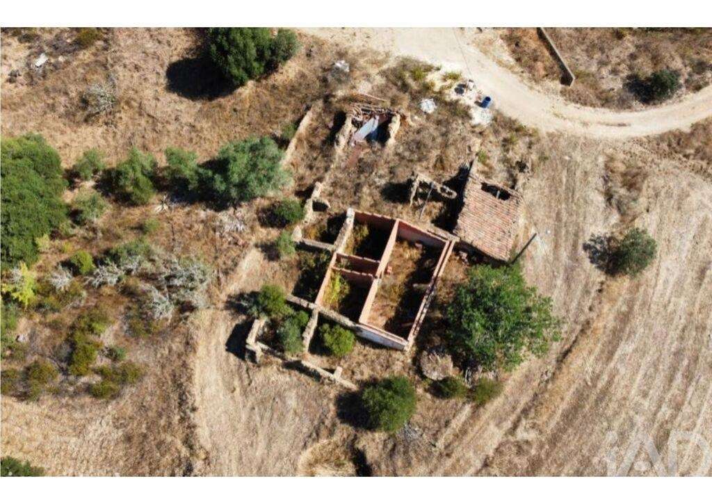 Prédio em São Bartolomeu de Messines de 146 m2 - Grande imagem: 2/4