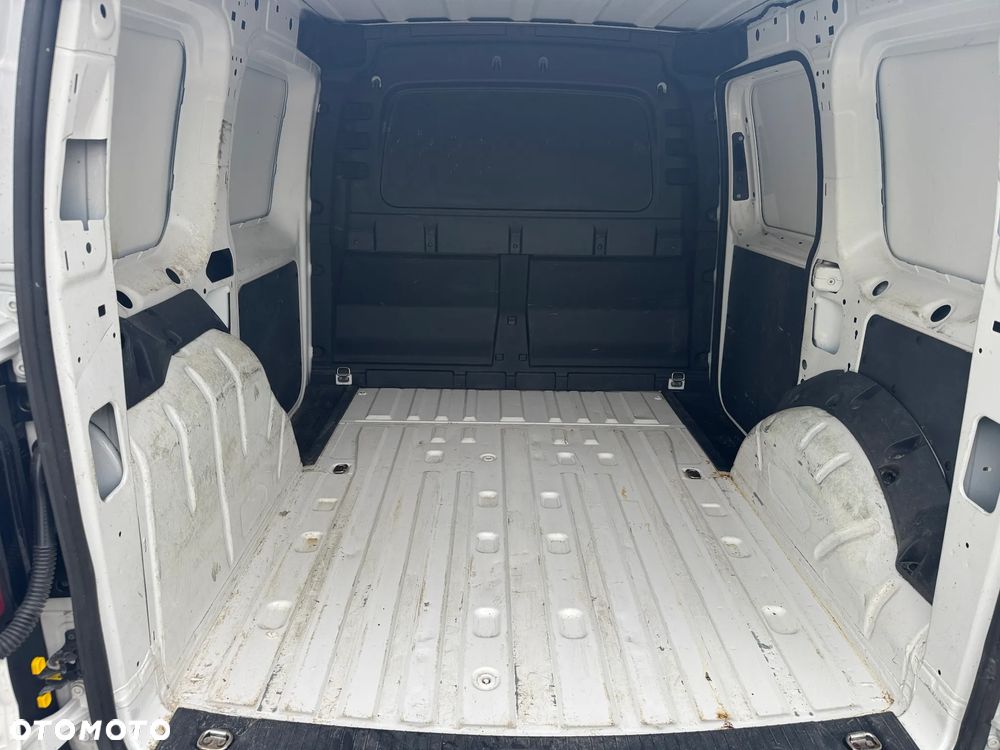 Volkswagen CADDY - 9