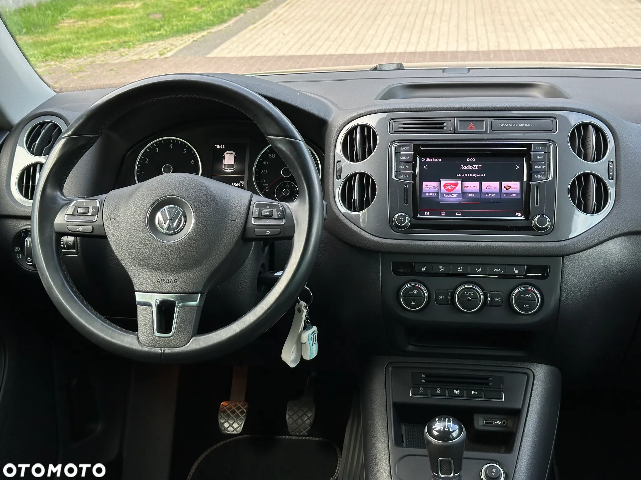 Volkswagen Tiguan 1.4 TSI Sport&Style - 9