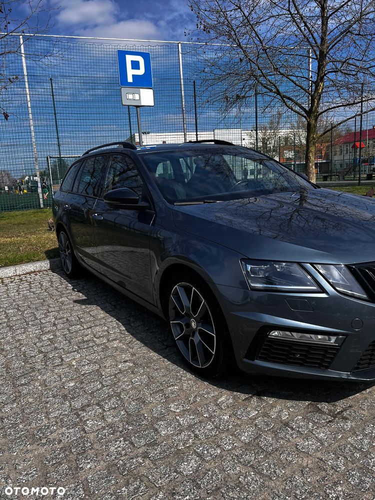 Skoda Octavia 2.0 TDI DSG RS - 2