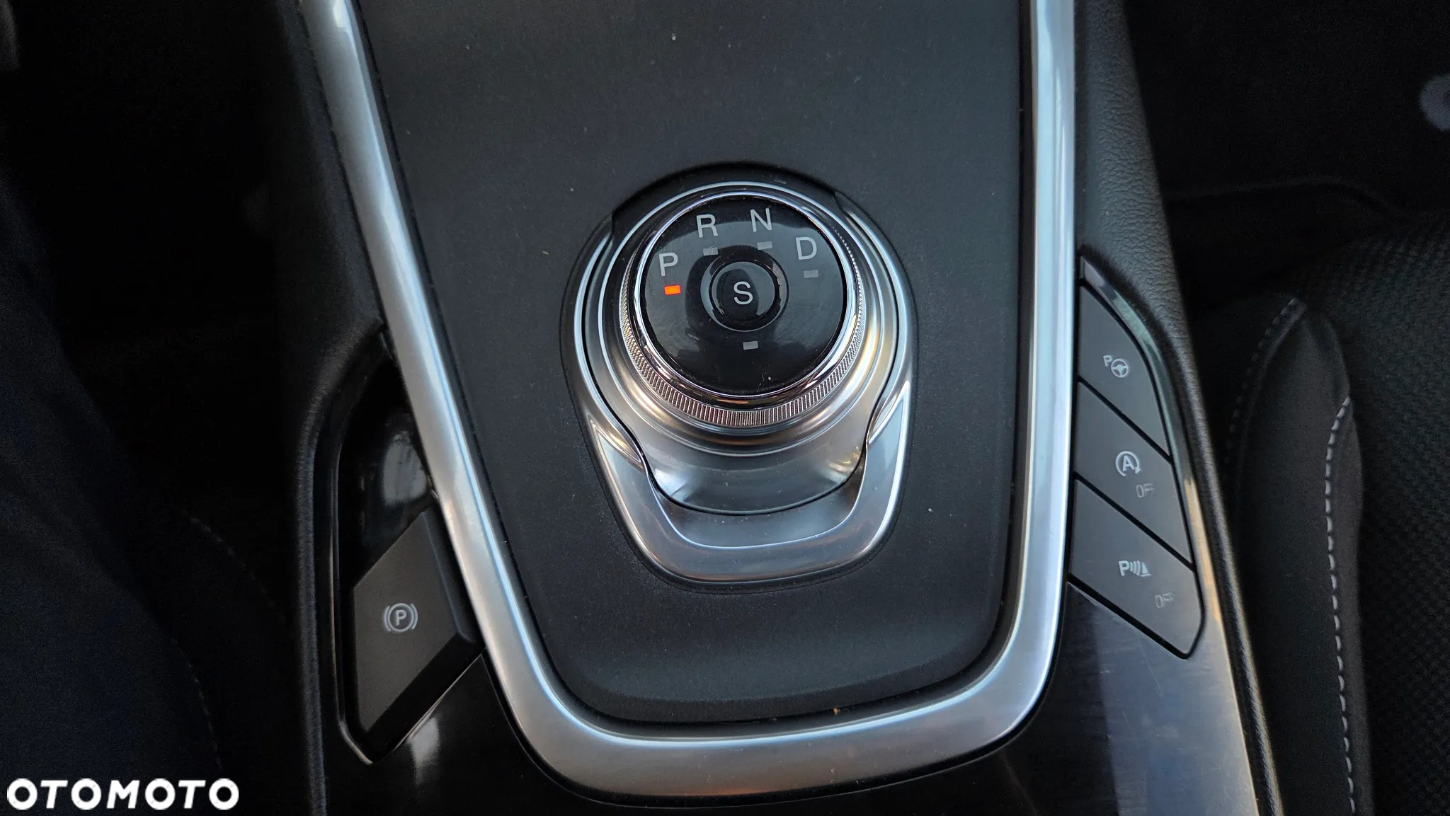 Ford S-Max 2.0 TDCi Titanium PowerShift - 39