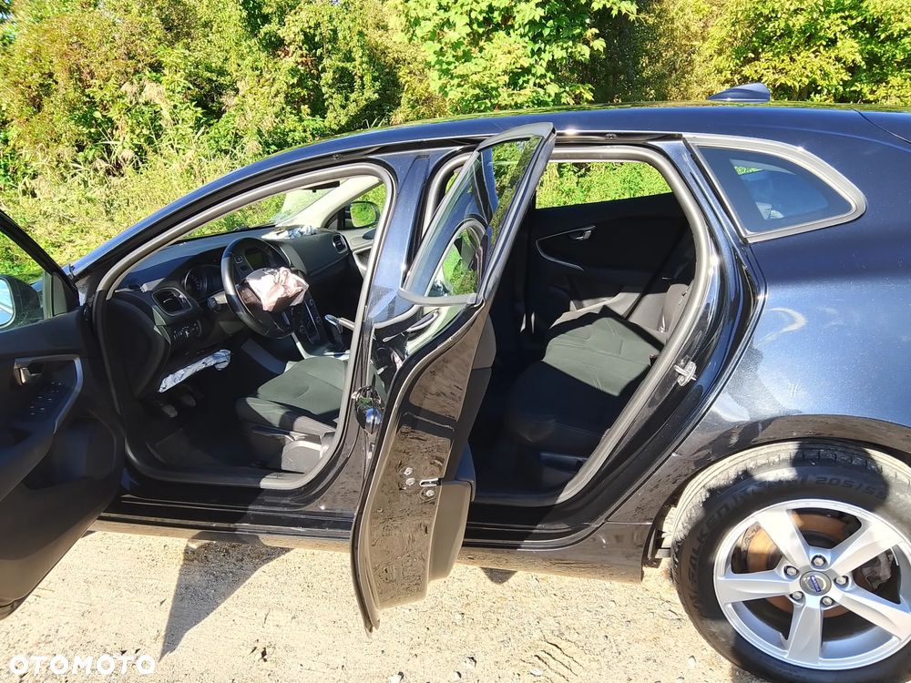 Volvo V40 T2 - 10