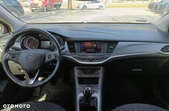Opel Astra 1.2 T Edition S&S - 3