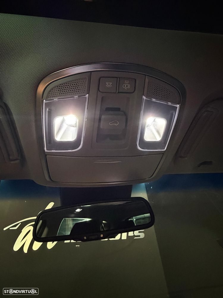 Hyundai Tucson 1.7 CRDi Premium DCT - 16