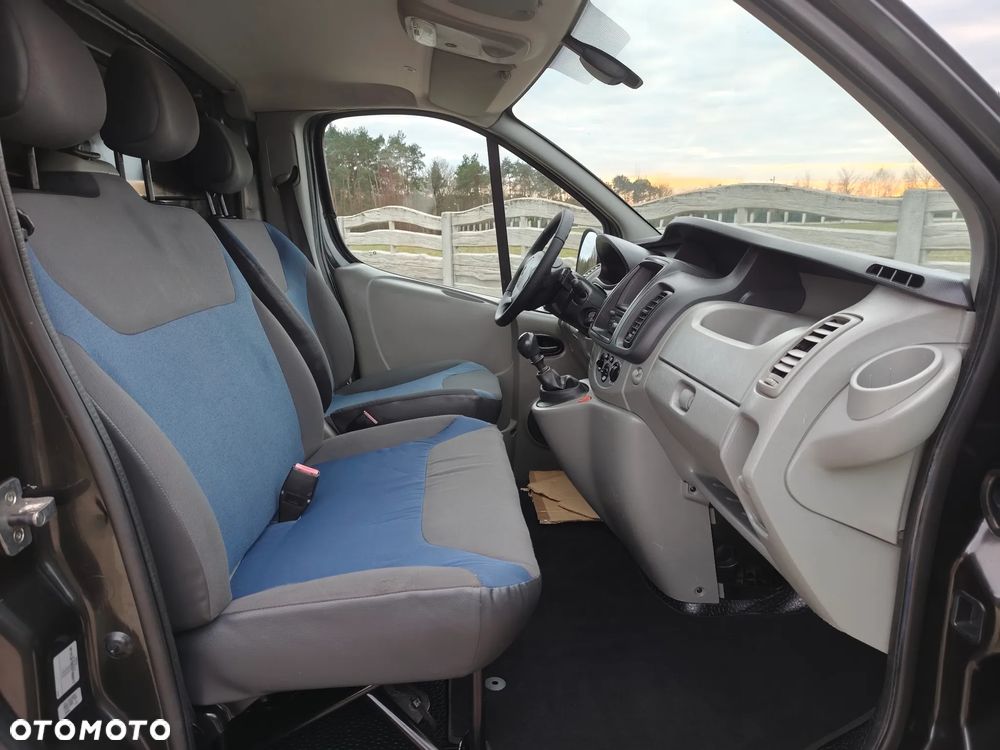 Renault Trafic - 19
