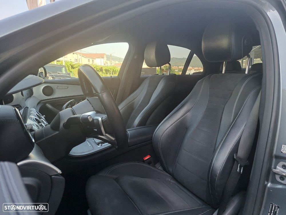 Mercedes-Benz E 300 de AMG Line - 4