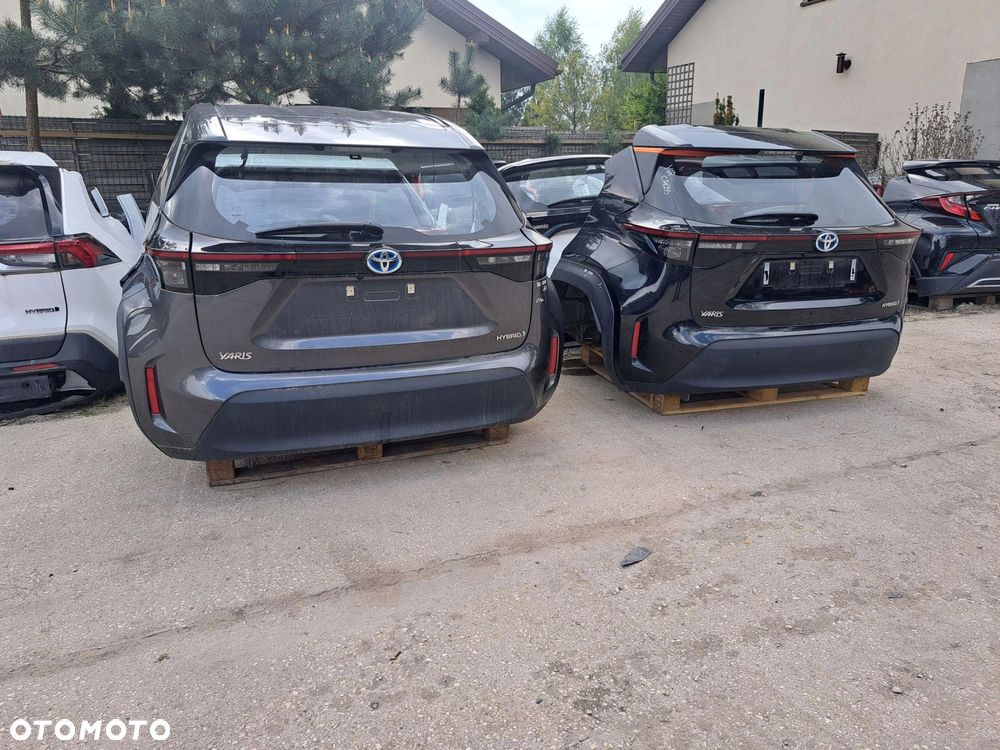 Toyota Yaris IV 1,5 osłona słupka A lewy przód CZARNA 62212-K0030 - 12