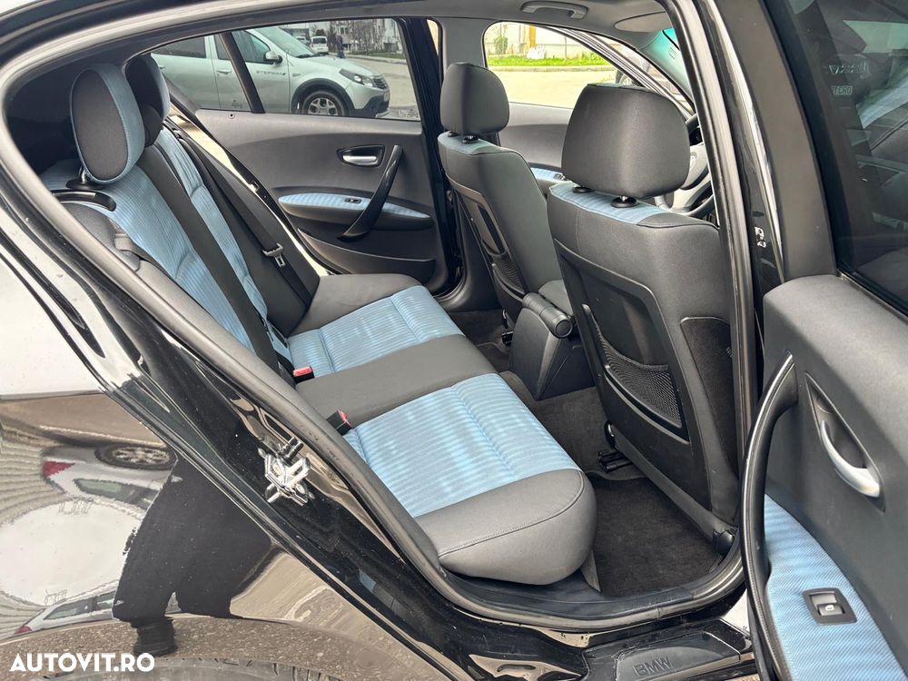 BMW Seria 1 120d DPF - 19