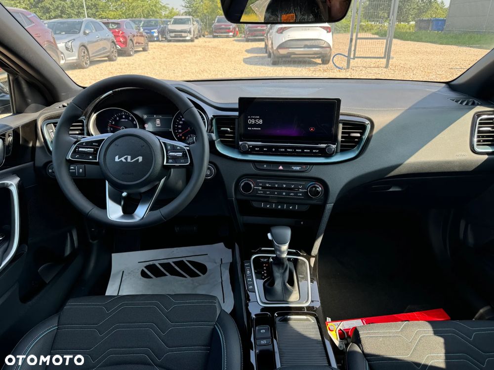 Kia XCeed - 11