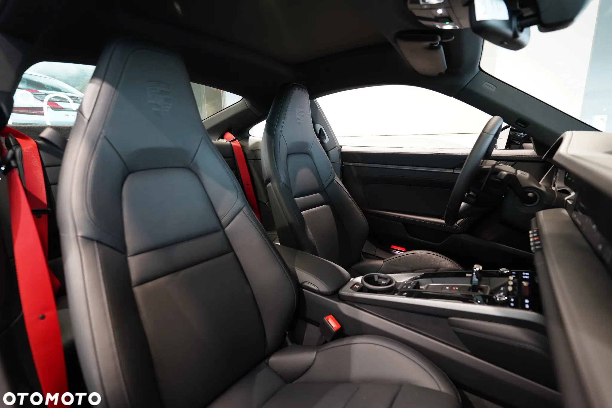 Porsche 911 Carrera S - 12