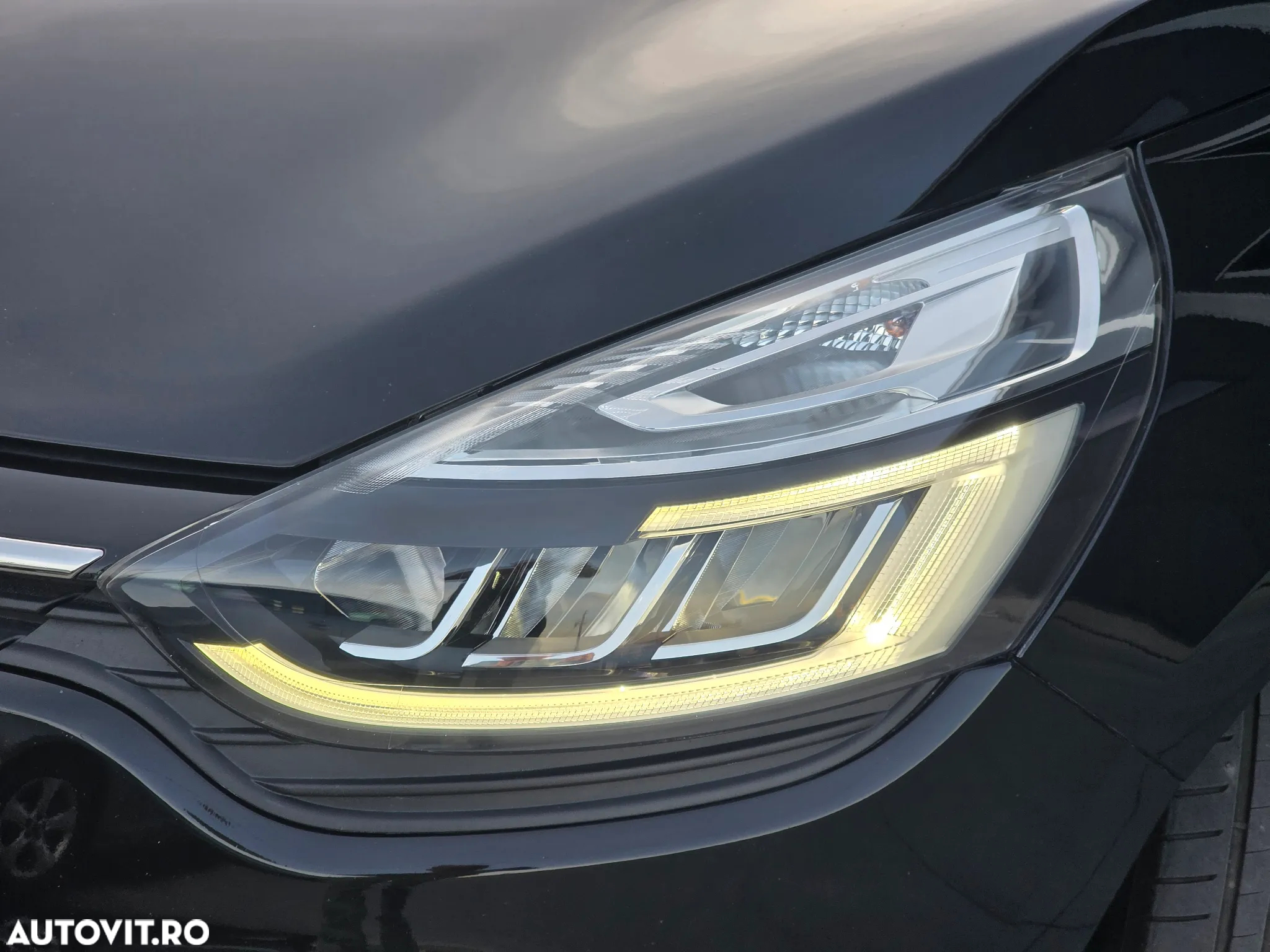 Renault Clio (Energy) dCi 90 Start & Stop INTENS - 14