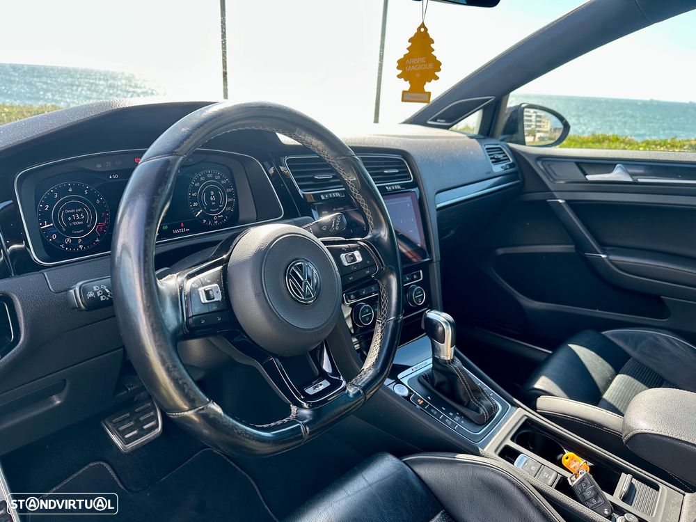 VW Golf R 4Motion (BlueMotion ) DSG - 12