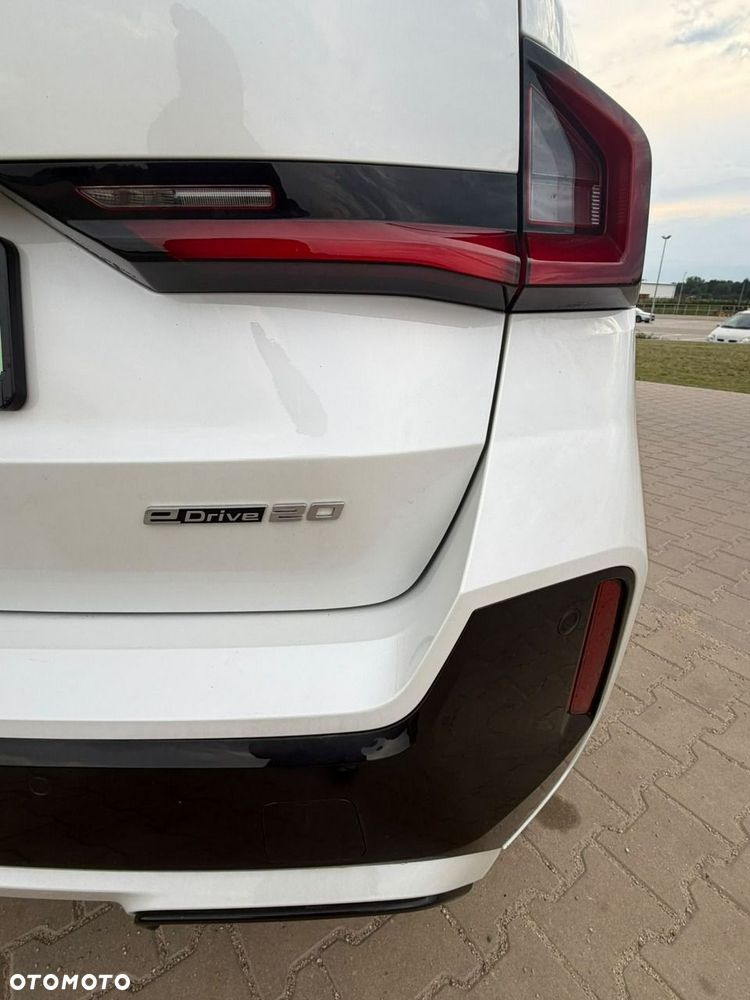 BMW iX1 eDrive20 66.5kWh M Sport - 21