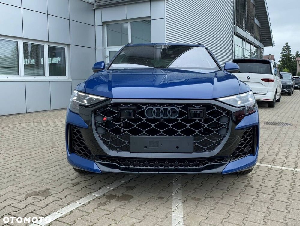 Audi RS Q8 - 10
