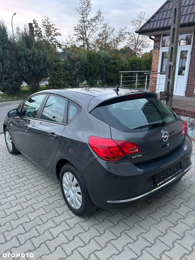 Opel Astra 1.4 Turbo Style - 11