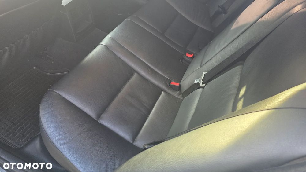 BMW Seria 5 525i - 20